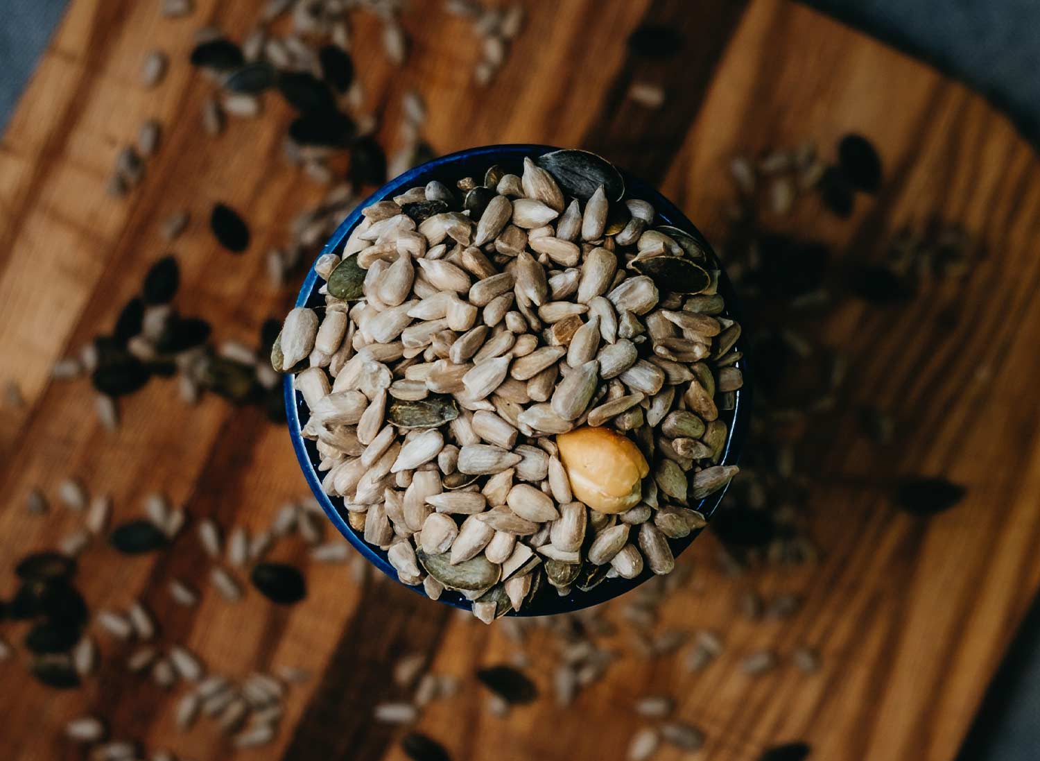 Lee más sobre el artículo Seed cycling: cómo equilibrar tus hormonas con semillas